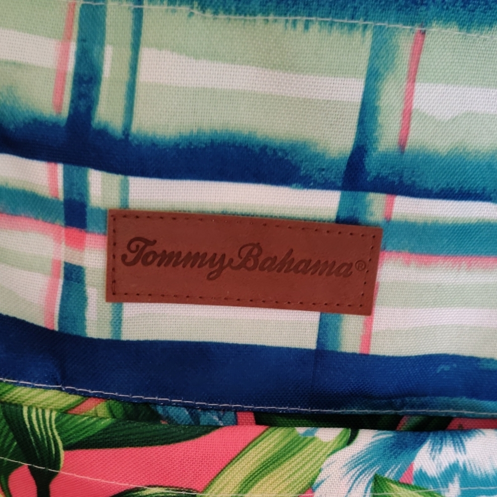 Tommy Bahama Blue and Pink Tropical Tote - Picture 2 of 2